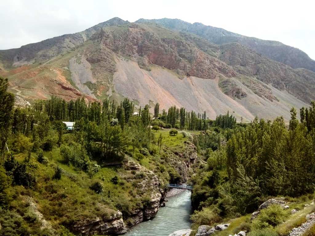 Горная река в Южной Киргизии