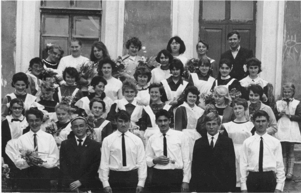  Фото из архива выпускников 1968 года, средней школы пос. Хайдаркан, Киргизия 
