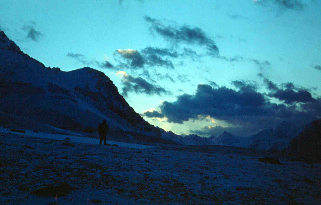 Перед ночлегом в горах Алая, Киргизия