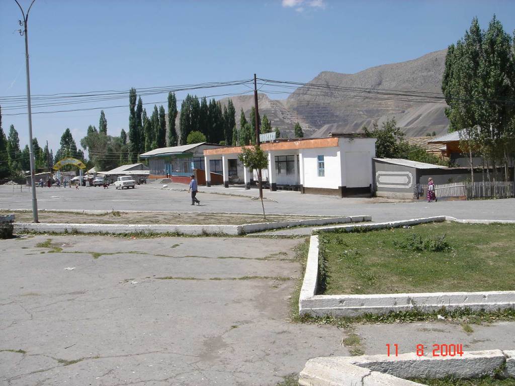 Хайдарканская автостанция, 2004 год